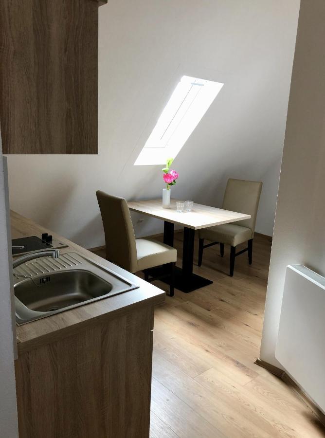 A Lotus Hotel Böblingen Eksteriør billede
