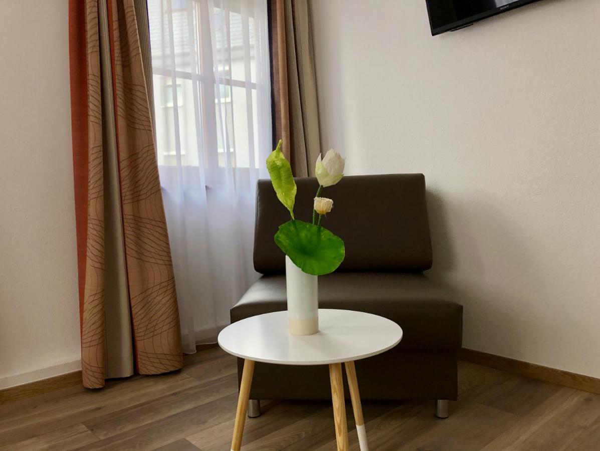 A Lotus Hotel Böblingen Eksteriør billede